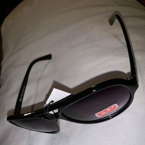 Ray-Ban RB4125